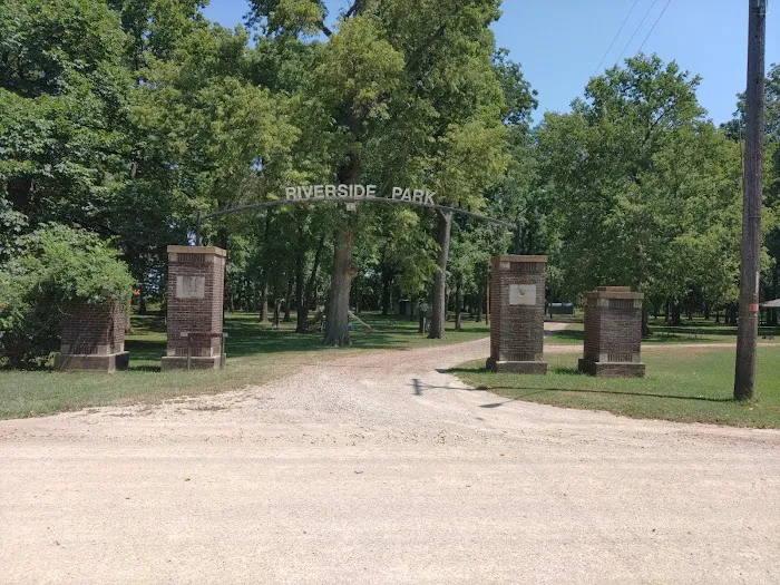 River Side Park 7