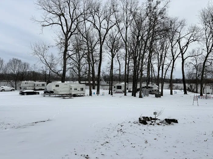 B & G RV Park & Rentals 4