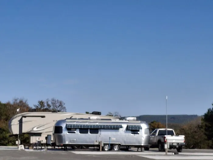 Dew Drop In RV Park 8