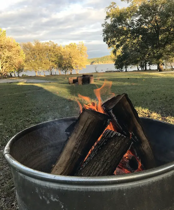 Horseshoe INN and Campground 6