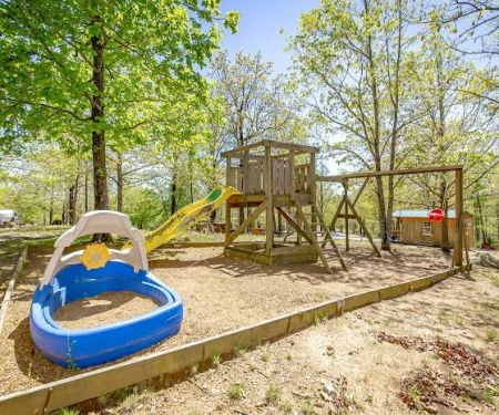 Mockingbird Mountain Resort