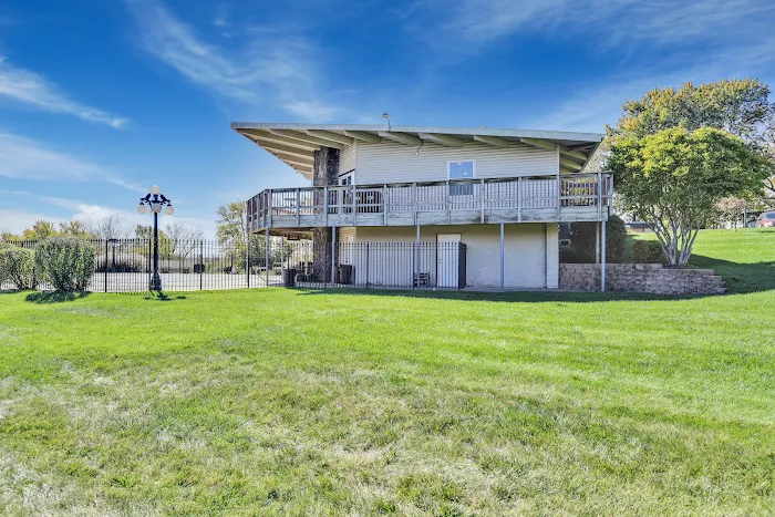 Highland Manor 10