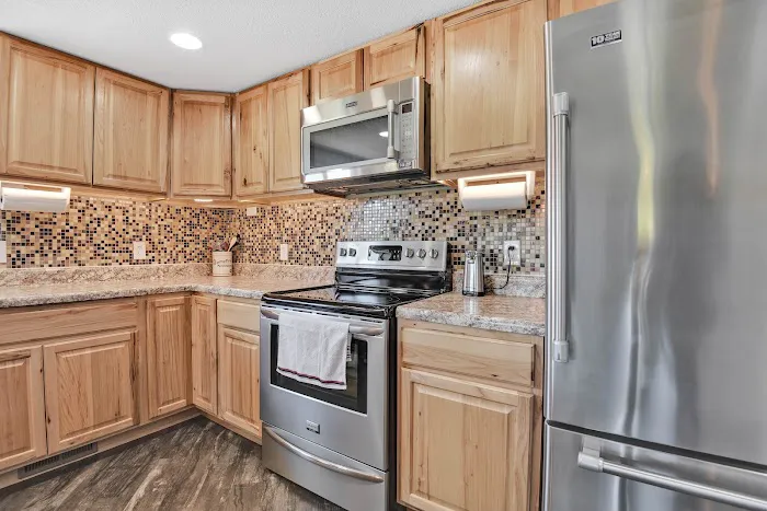 Highland Manor 6