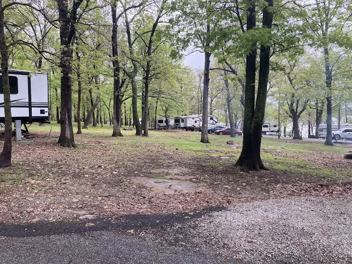 Hawthorn Bluff Campground & Fishing Area 2