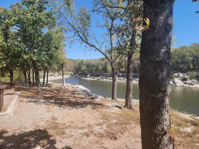 Hawthorn Bluff Campground & Fishing Area 5