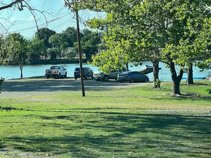Spring Cove RV Park on Lake Hudson Salina 9