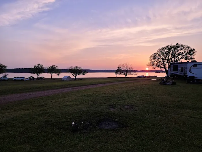 Lake Shore RV & Recreation Pk 9