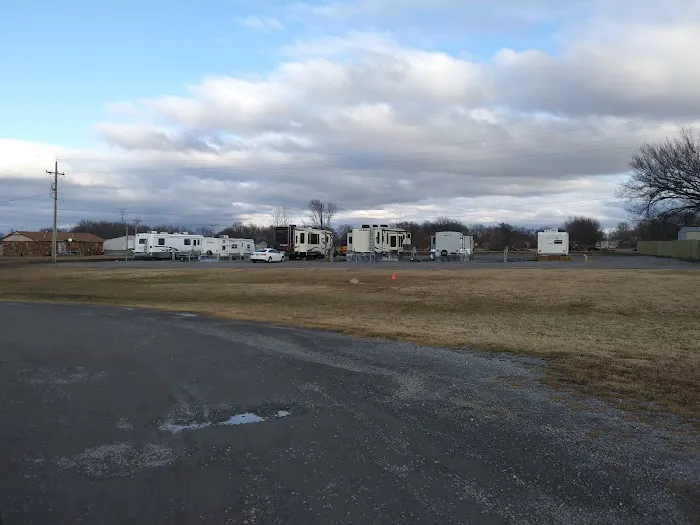 Ware to Stay RV Park 6