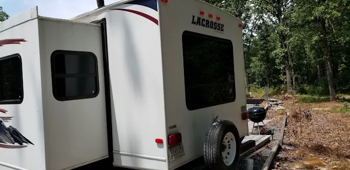 Cherokee RV Hideaway 7