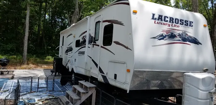 Cherokee RV Hideaway 5