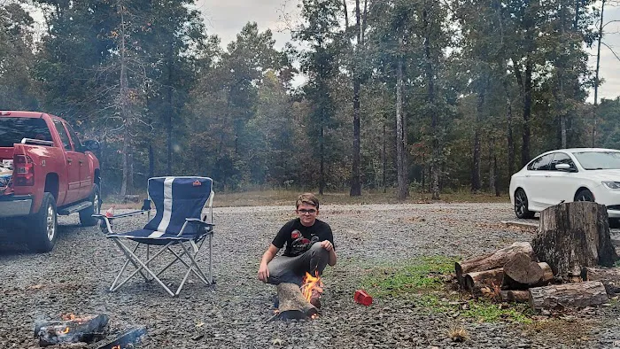 Cherokee RV Hideaway 10