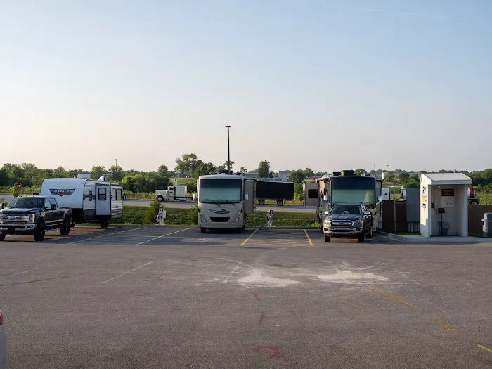 Love's RV Hookup 8