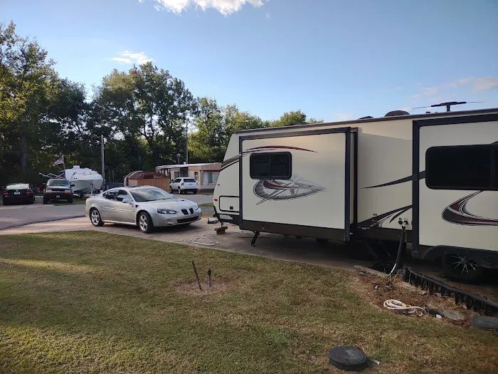 Lone Elm Mobile Home Park 4