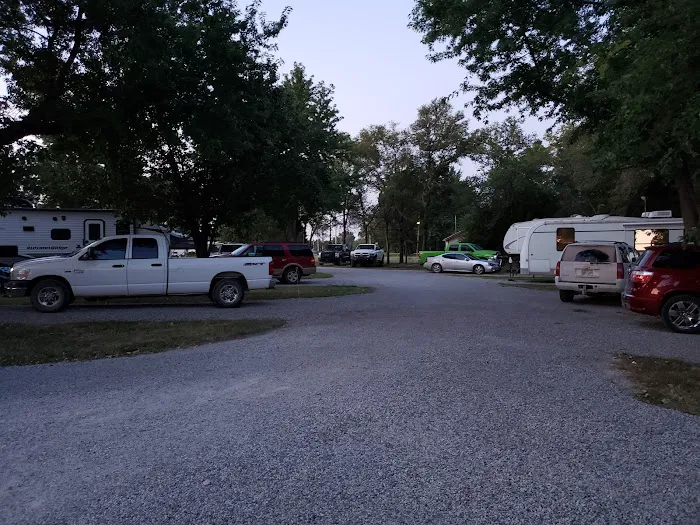 Dunham's RV Park Picture 4