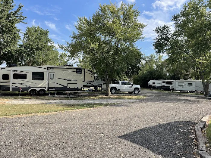 Dunham's RV Park Picture 1