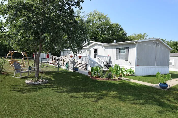 Easy Living Manufactured Home Community 7