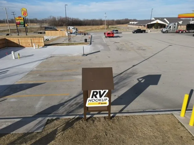 Love's RV Hookup 3