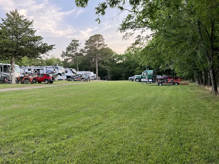 Mena Creekside RV Park 5