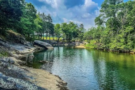 Mena Creekside RV Park