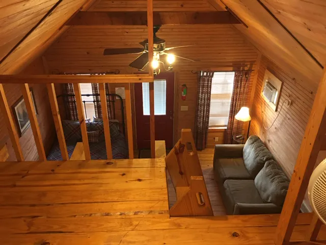 Hanson's Camp Wolf Creek 9