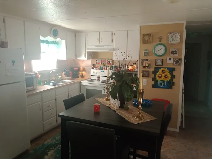 Hillside Bayou Mobile Home Park 6