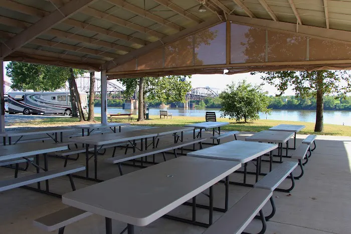 Downtown Riverside RV Park 9