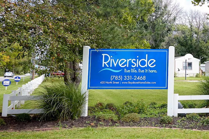 Riverside Manufactured Home Community 5