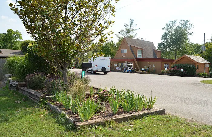 Kansas City West / Lawrence KOA Holiday 3