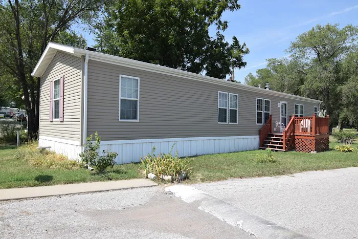 Pine Hills Manufactured Home Community 3