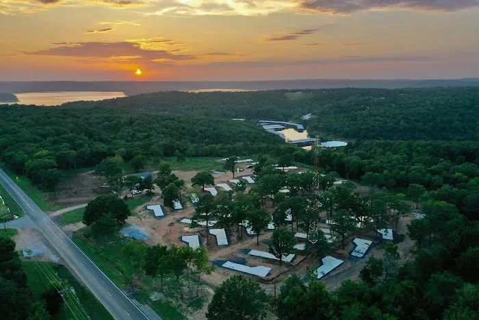The Cove at Lake Tenkiller 9