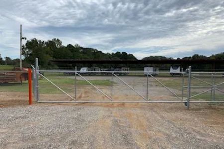 Caddo River Access RV Park & Rental