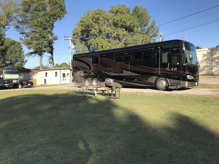 BARNES R.V. & MOBILE HOME PARK 6