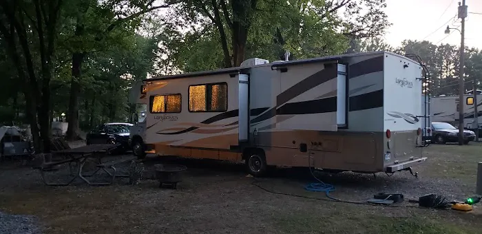 BARNES R.V. & MOBILE HOME PARK 1