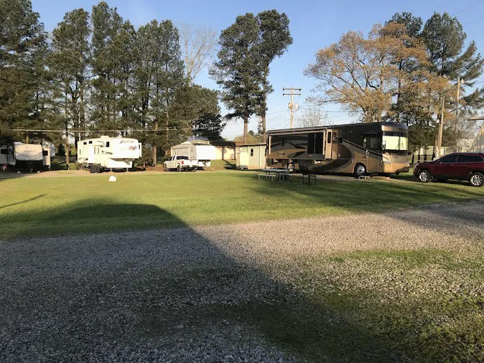BARNES R.V. & MOBILE HOME PARK 3
