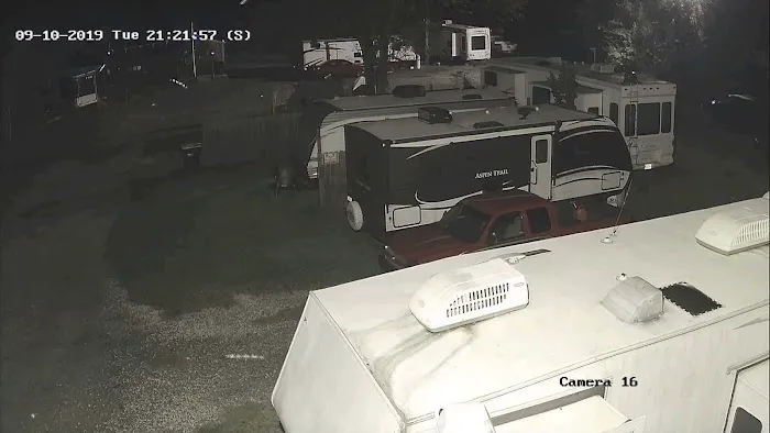 I-440 RV Park and Camper 1