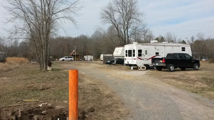 I-440 RV Park and Camper 6