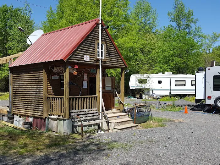 I-440 RV Park and Camper 10
