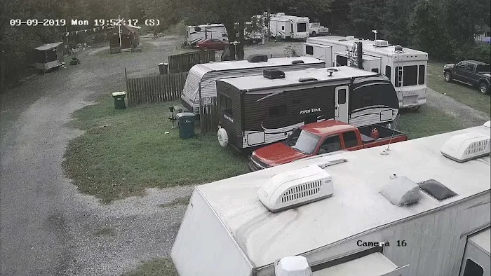 I-440 RV Park and Camper 2