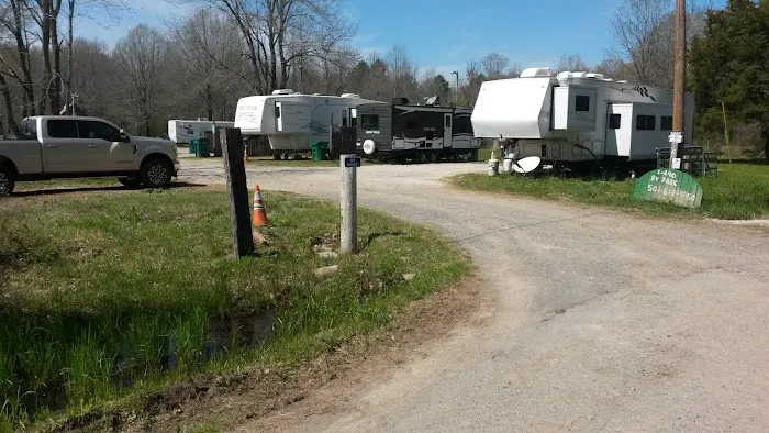 I-440 RV Park and Camper 8