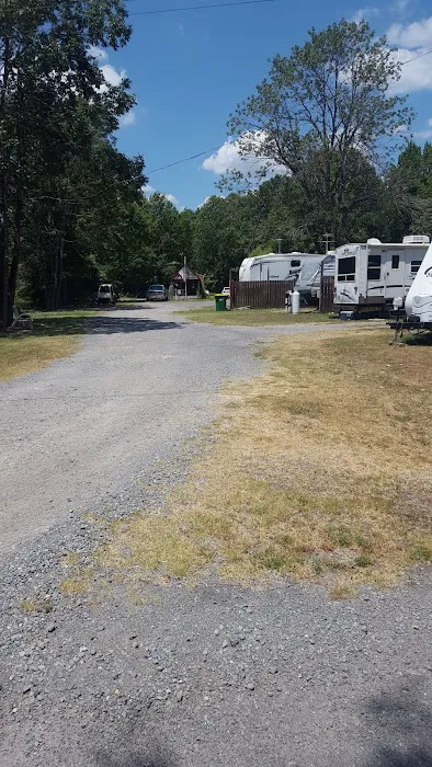 I-440 RV Park and Camper 7