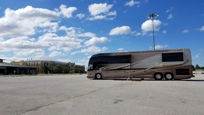 Expo Square RV Park 3