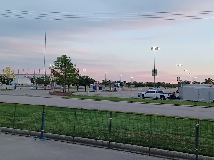 Expo Square RV Park 8