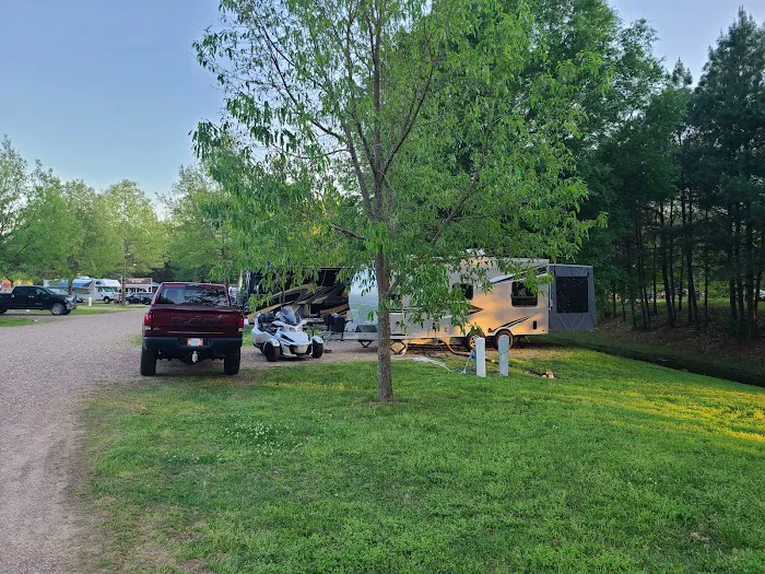 Murfreesboro RV Park 8