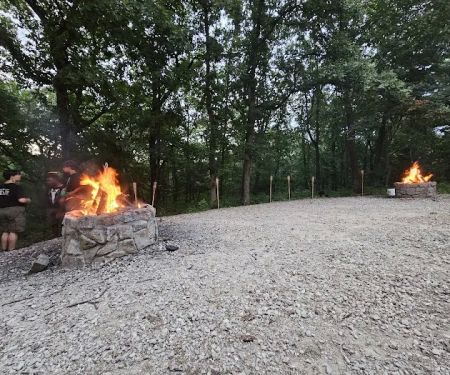 Cub World Campfire Arena