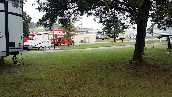 Rt 66 Mobile Home & RV Park 4