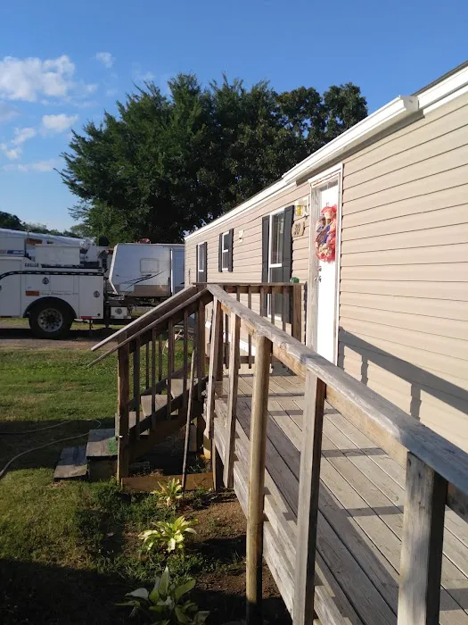 Hilton Mobile Home Park 4