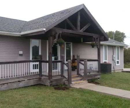 Coachlight Village East