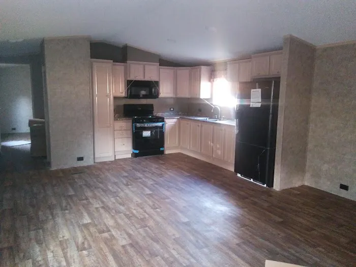 Coachlight Village East 4