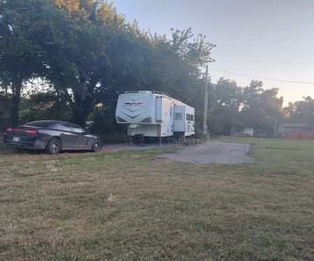 Dennis Trailer Parking