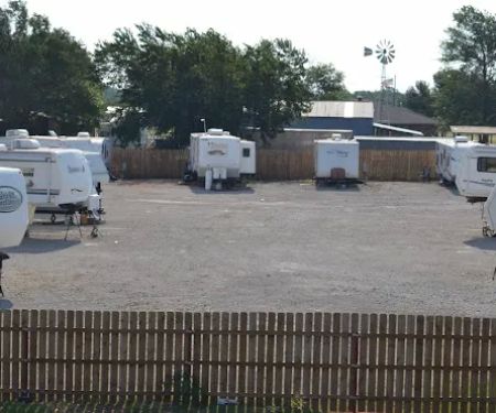 Pitu2019s RV Park and Storage